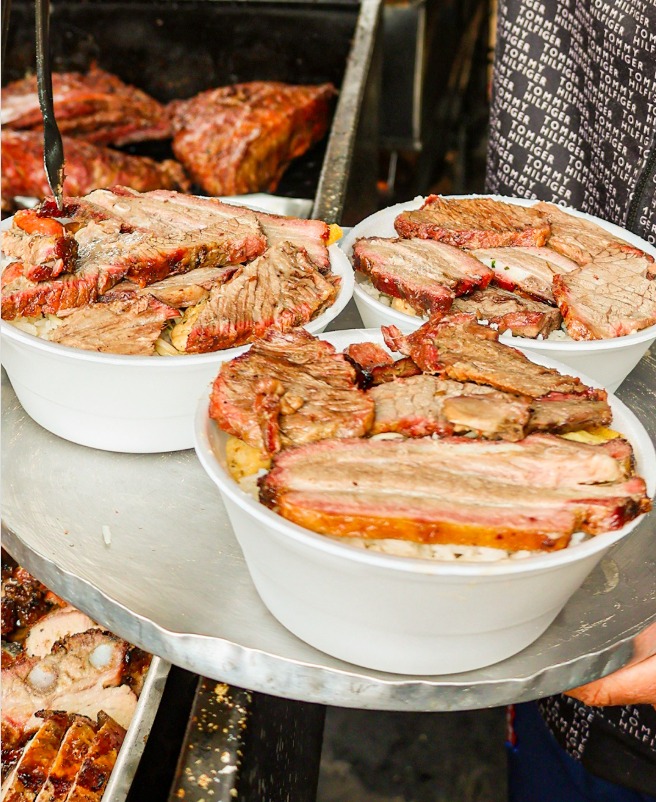 Kit Família com Churrasco — 3 Marmitex Grandes Sabor de Casa
